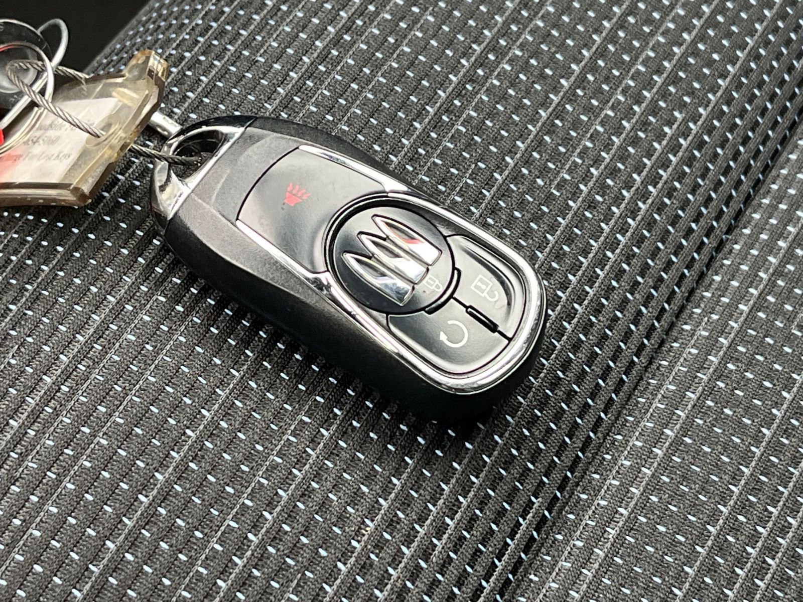 Used 2025 Buick Envista Preferred image 25