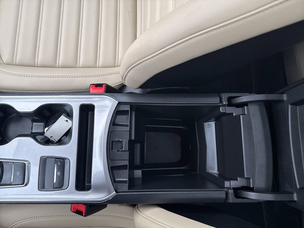 Used 2024 Ford Edge SEL w/ Convenience Package image 18