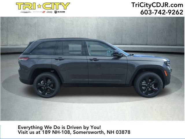 New 2025 Jeep Grand Cherokee Limited w/ Luxury Tech Group II image 10