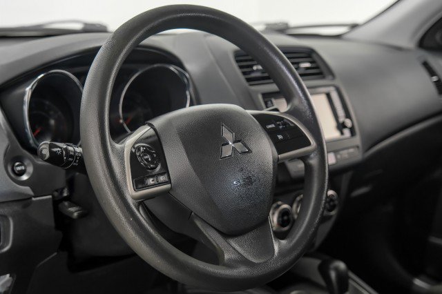 Used 2020 Mitsubishi Outlander Sport ES image 14