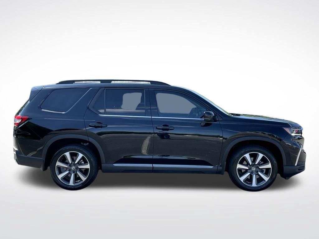 Used 2025 Honda Pilot Elite image 7