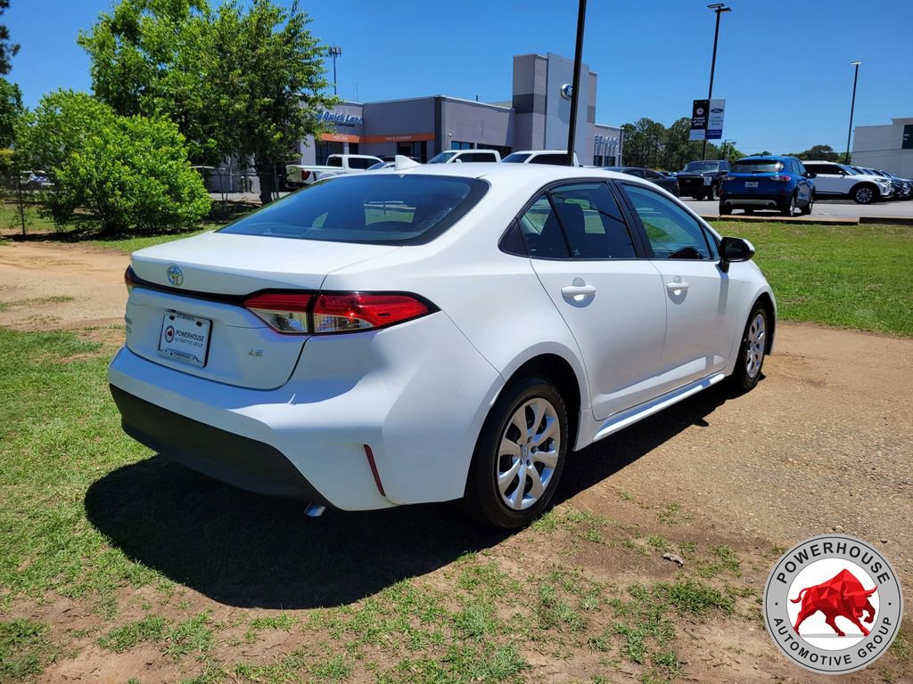 Used 2023 Toyota Corolla LE FWD image 6