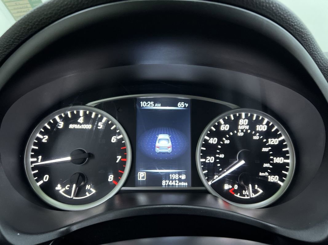 Used 2017 Nissan Sentra SV FWD image 19