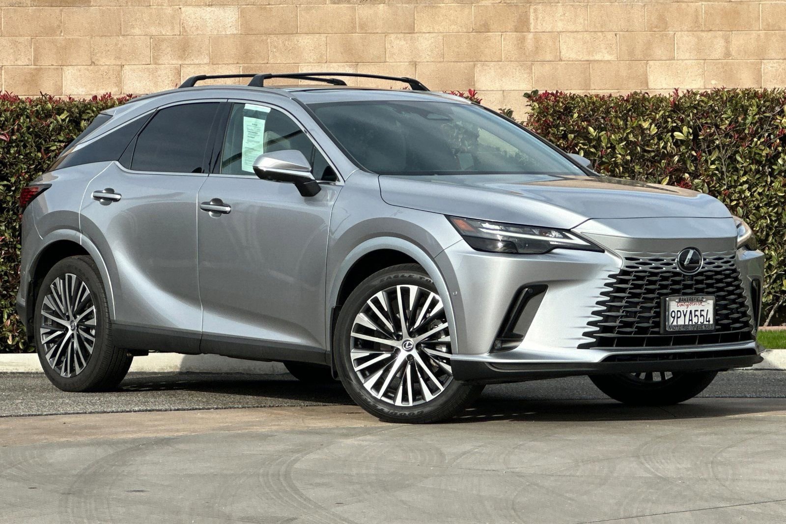 Certified 2024 Lexus RX 350 w/ Convenience Package image 2