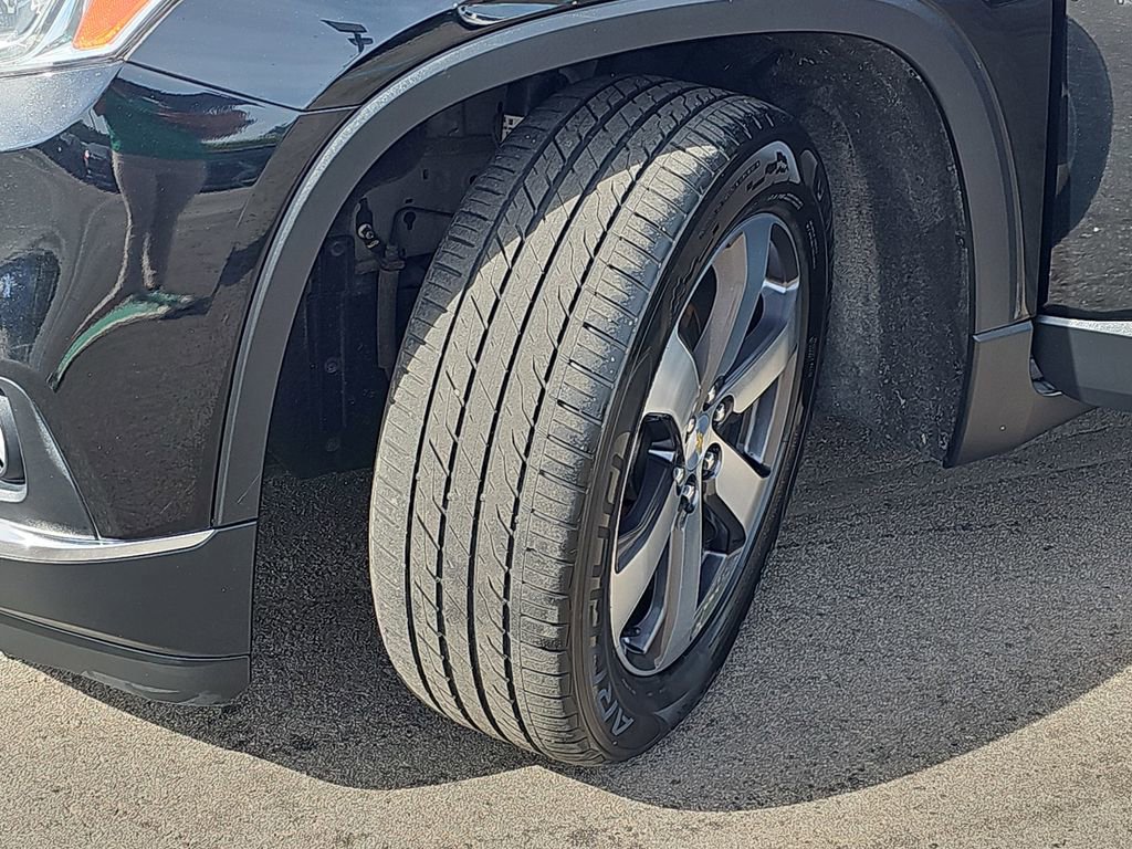 Used 2019 Chevrolet Traverse LT w/ LT Premium Package image 37