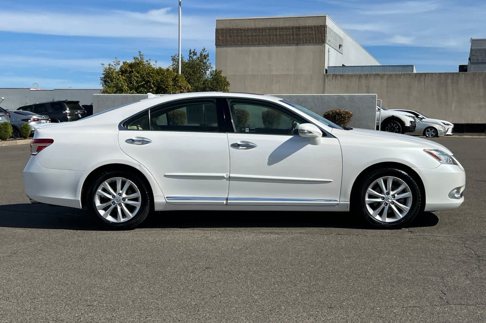 Used 2011 Lexus ES 350 FWD image 6