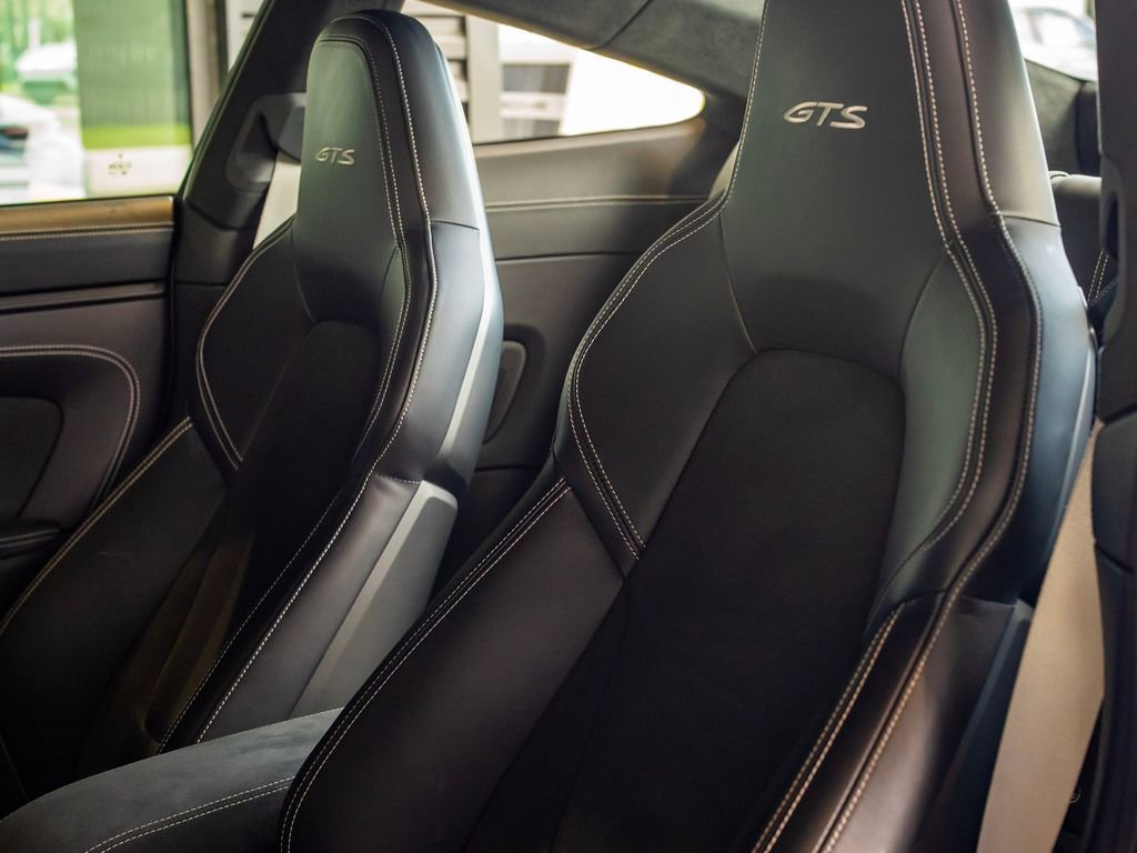 Certified 2024 Porsche 911 Carrera GTS RWD image 5