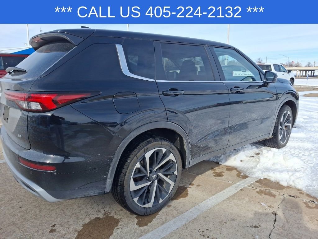 Used 2024 Mitsubishi Outlander SE Black Edition image 20