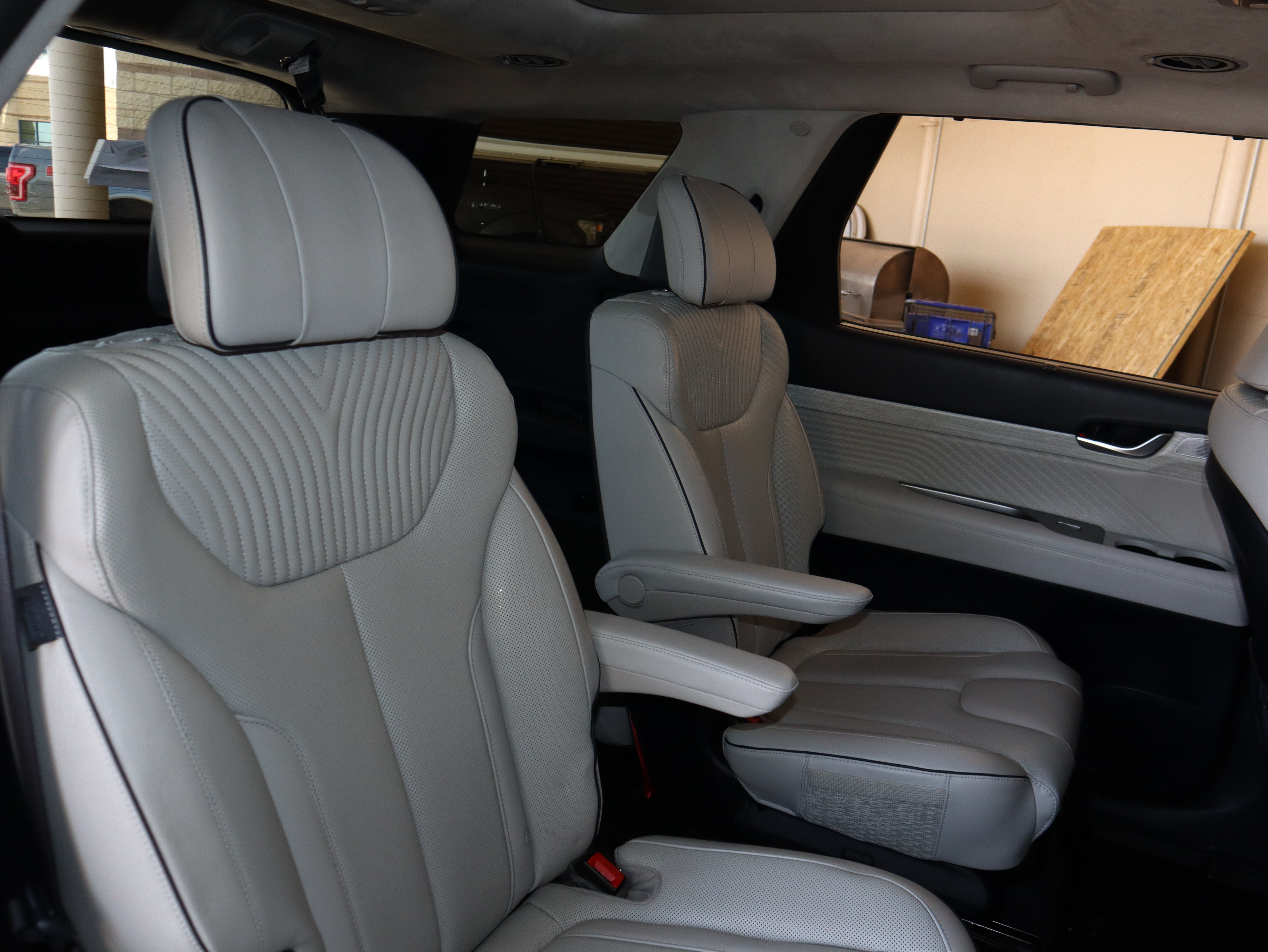 Used 2025 Hyundai Palisade Calligraphy AWD/4WD image 45