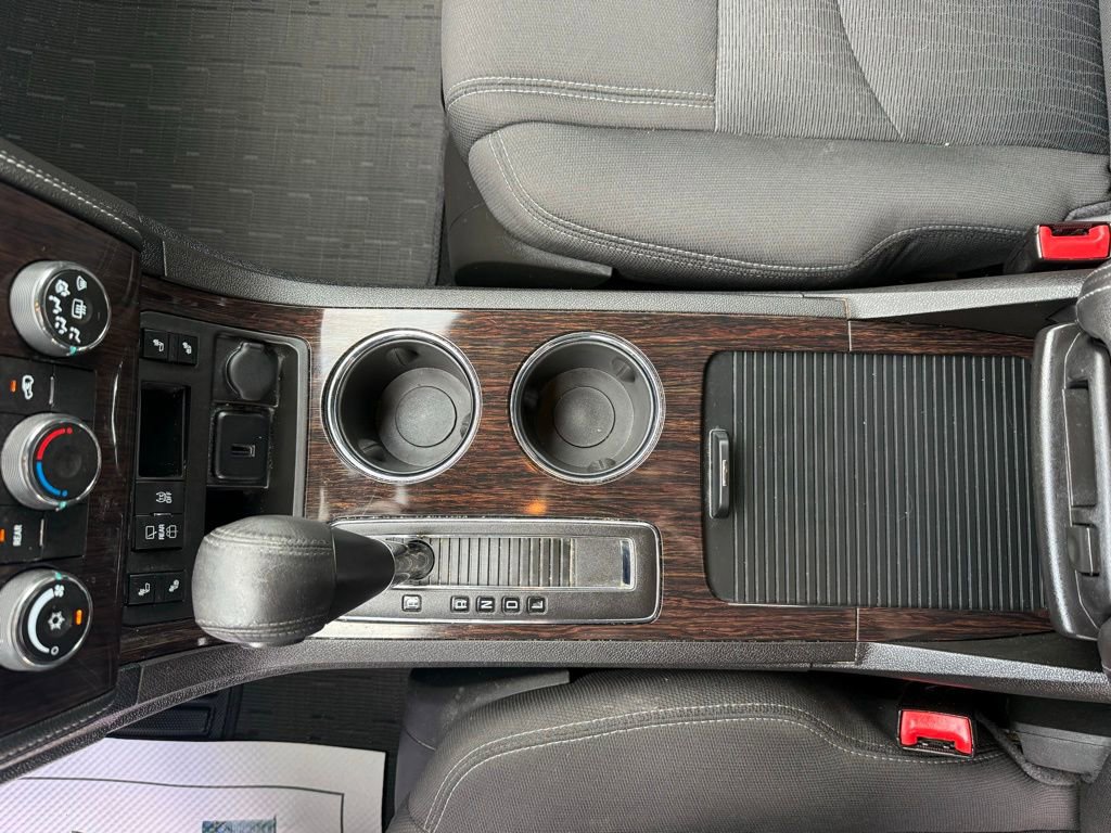 Used 2017 Chevrolet Traverse LT w/ Style and Technology Package image 38