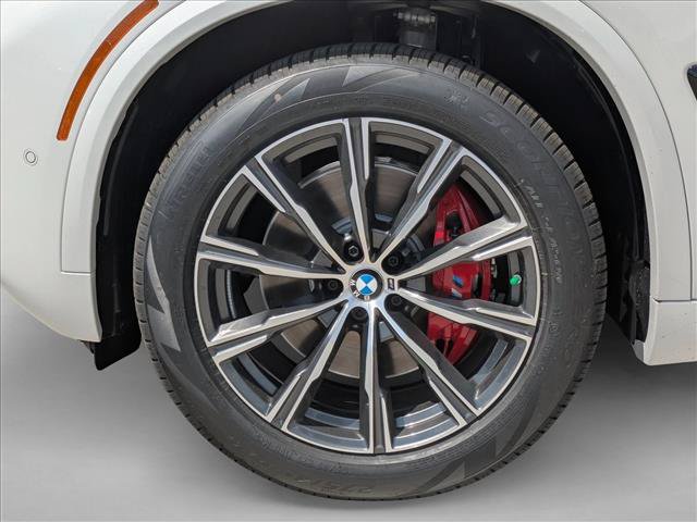 New 2026 BMW X5 xDrive40i w/ M Sport Package AWD/4WD image 10