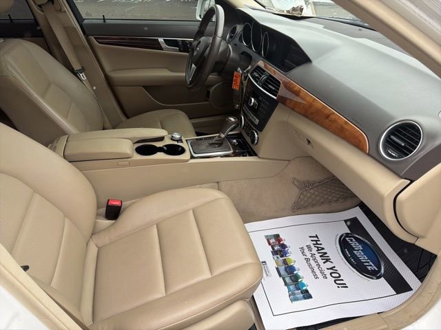 Used 2014 Mercedes-Benz C 300 4MATIC Sedan image 35
