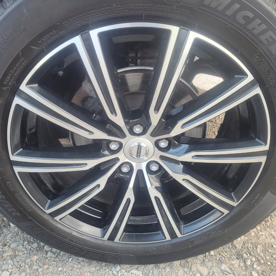 Used 2018 Volvo XC60 T5 Inscription image 43