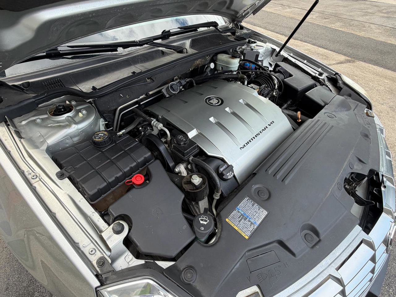 Used 2010 Cadillac DTS Luxury FWD image 52