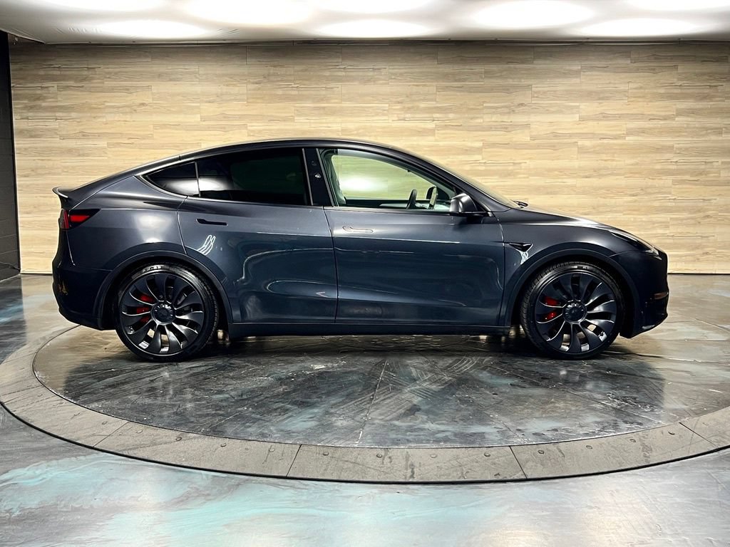 Used 2024 Tesla Model Y Performance AWD/4WD image 22