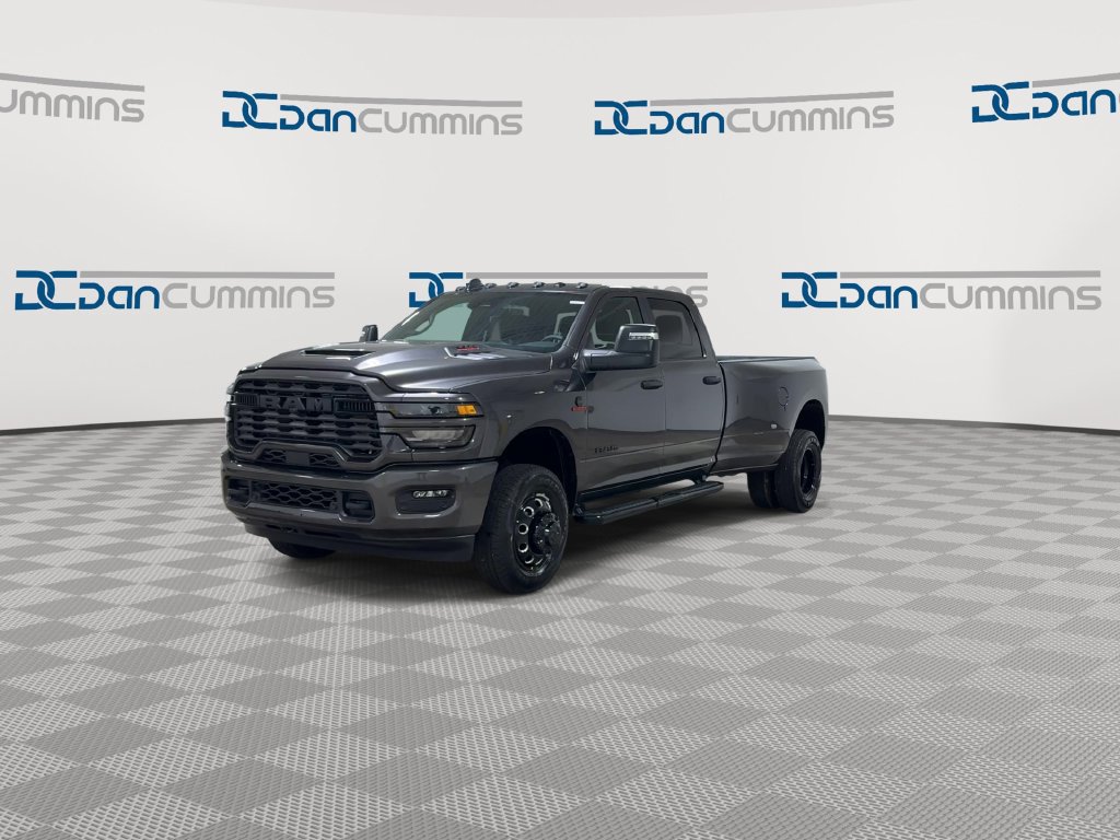 New 2026 RAM 3500 Big Horn AWD/4WD image 5