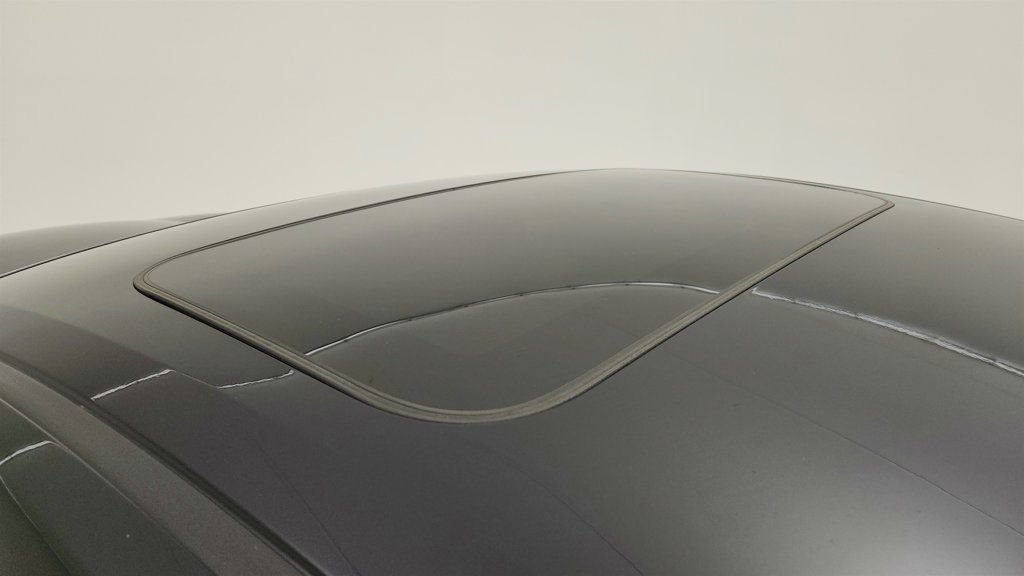 Used 2022 Honda Insight Touring image 10