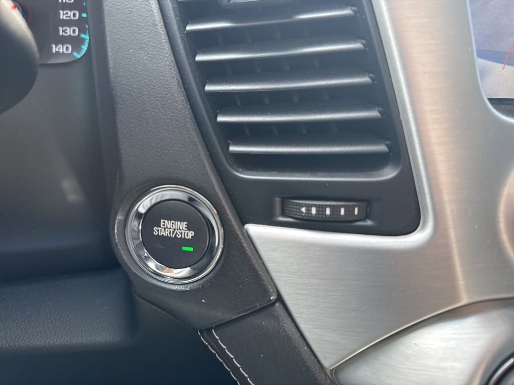 Used 2019 GMC Yukon XL SLT w/ Graphite Performance Edition image 23