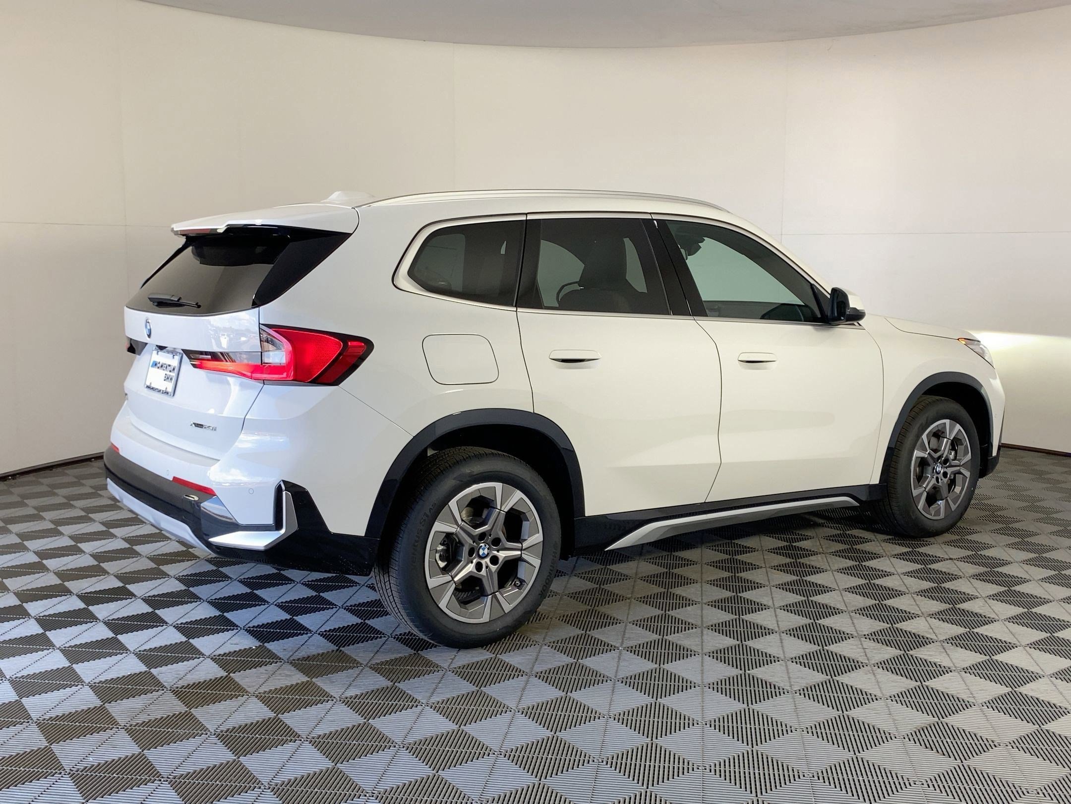 Used 2026 BMW X1 xDrive28i w/ Convenience Package image 7