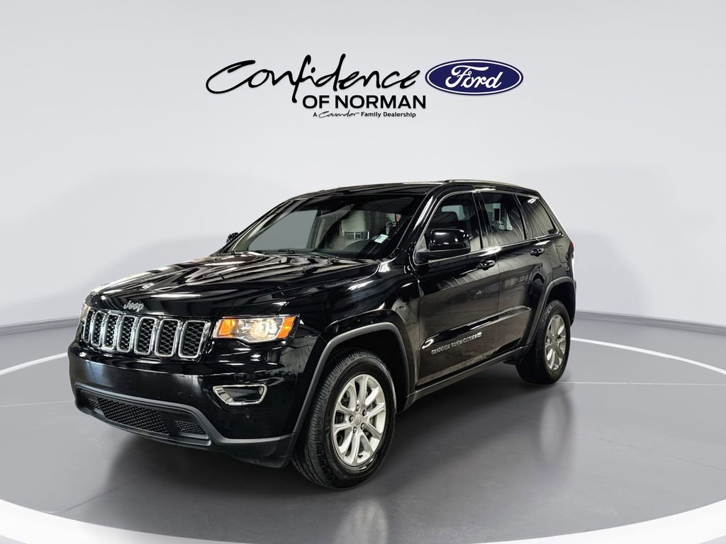 Used 2022 Jeep Grand Cherokee Laredo E w/ Security & Convenience Group AWD/4WD image 3