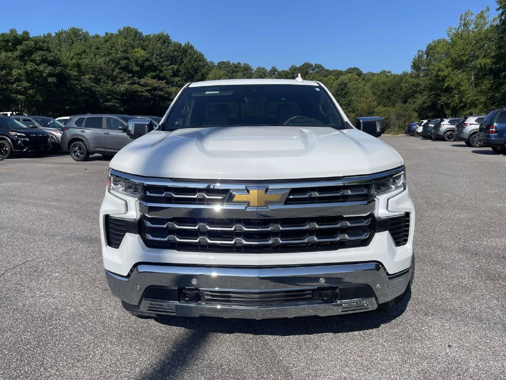 Used 2024 Chevrolet Silverado 1500 LTZ AWD/4WD image 8