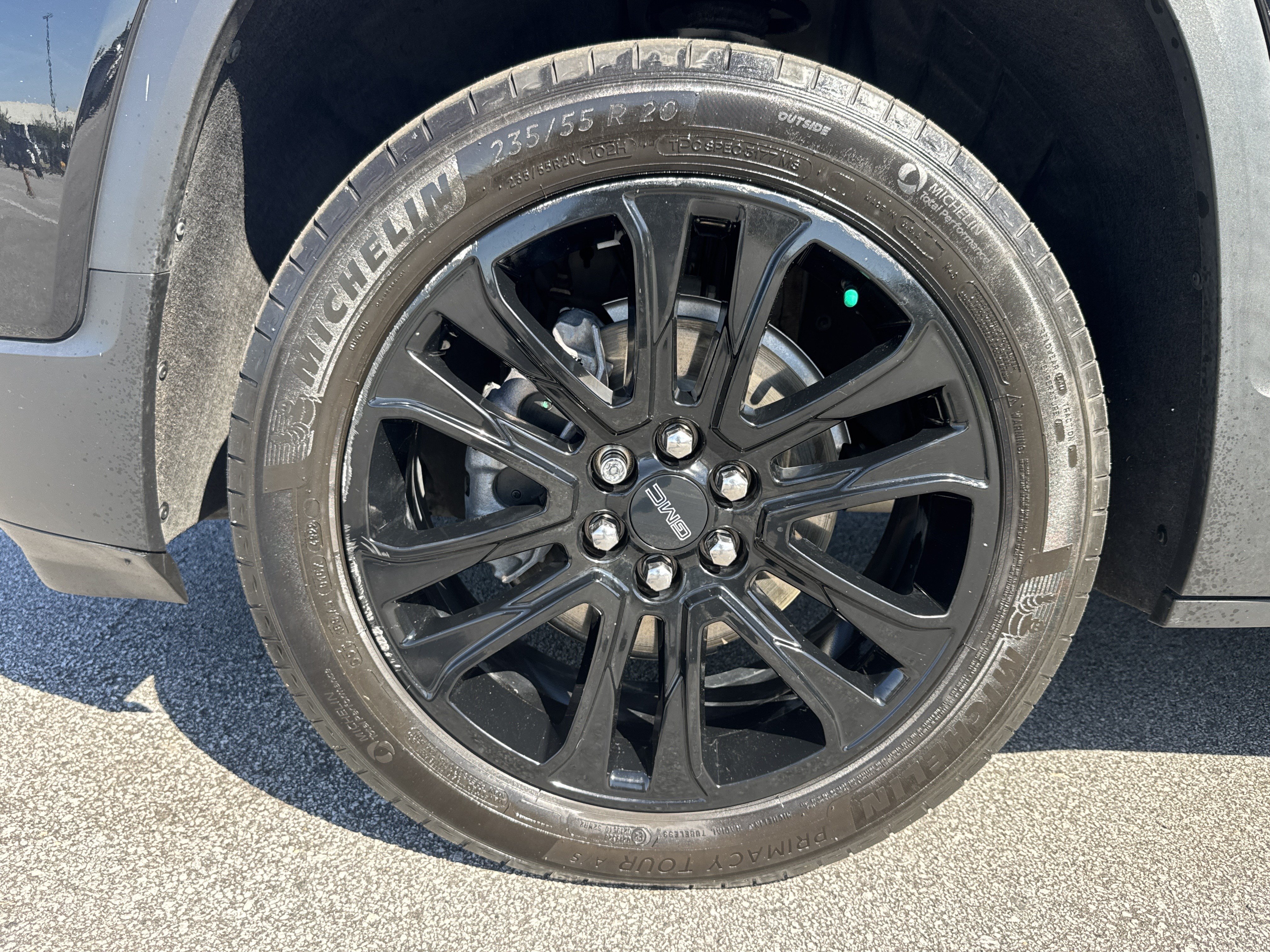 Used 2023 GMC Acadia SLE w/ Driver Convenience Package FWD image 12