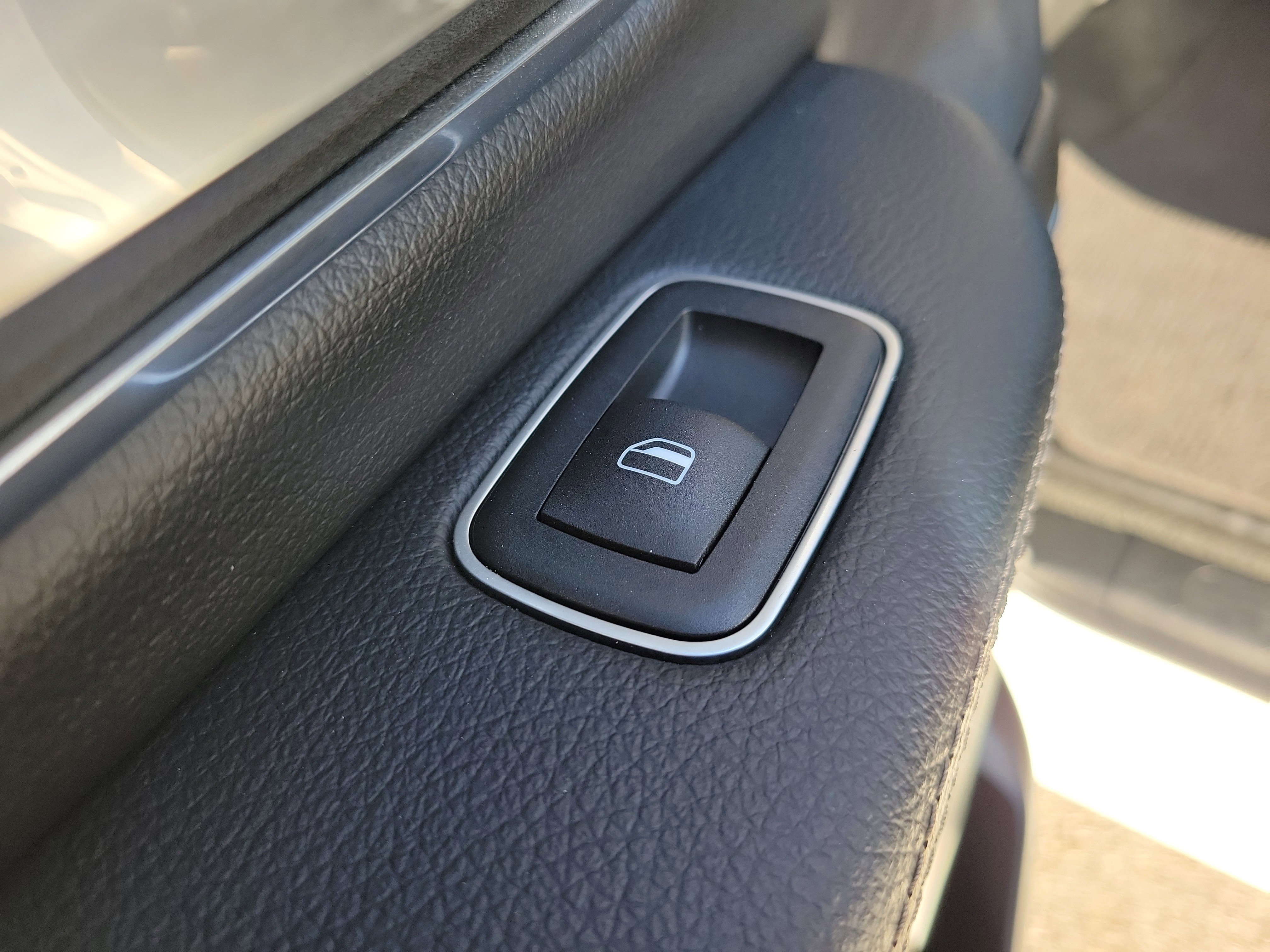 Used 2024 RAM 1500 Laramie image 24