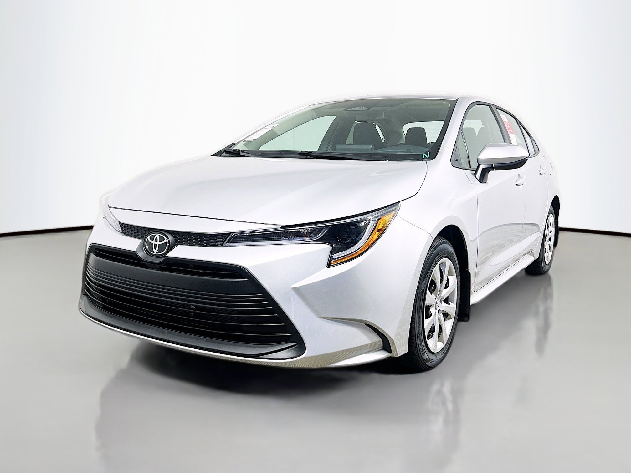 Used 2025 Toyota Corolla LE image 10