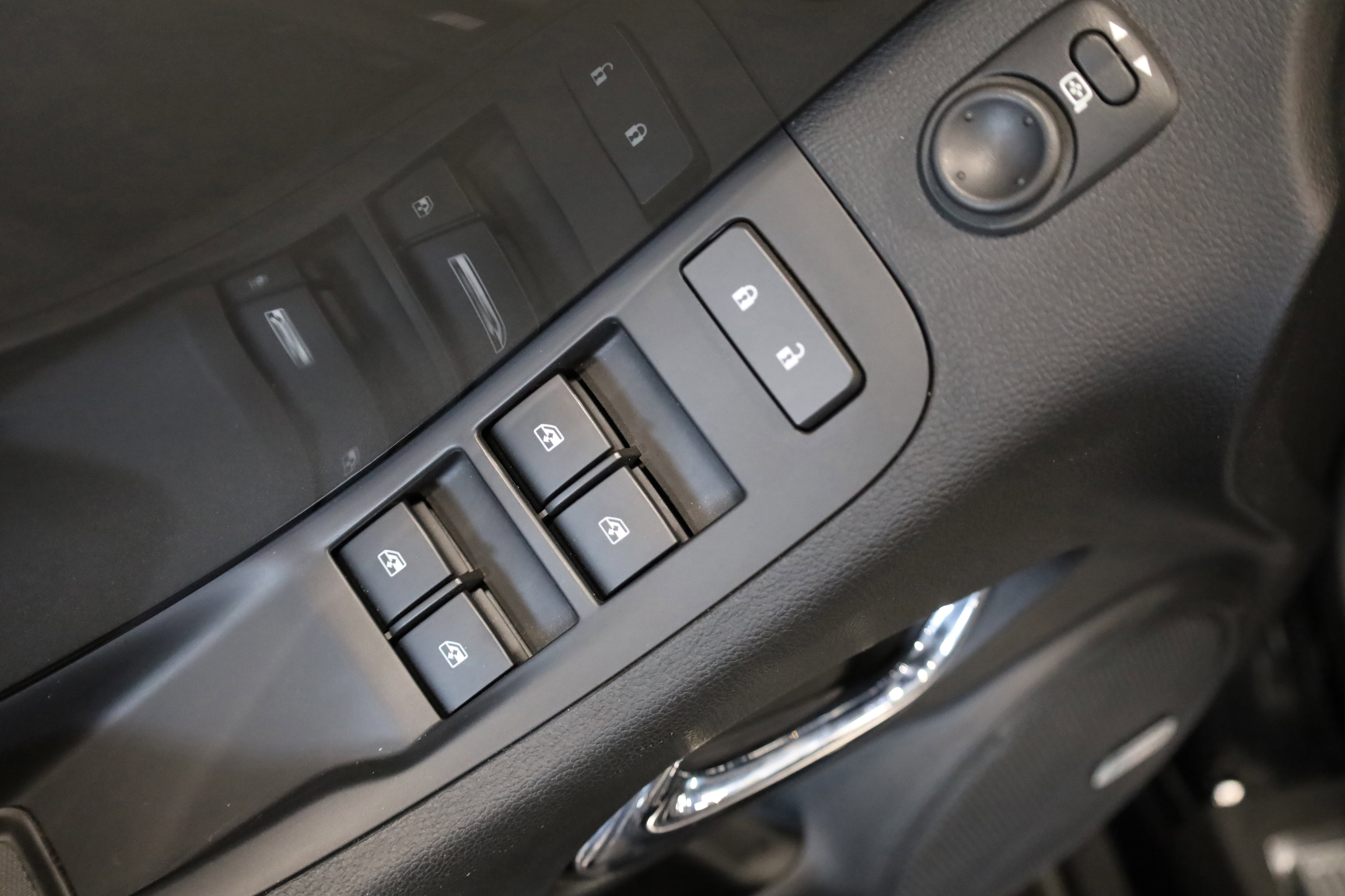 Used 2014 Chevrolet Camaro SS w/ RS Package image 15