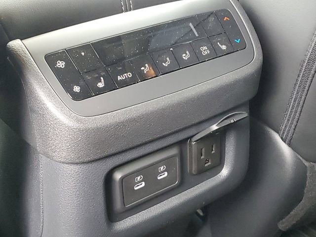 New 2026 Nissan Pathfinder Platinum AWD/4WD image 33