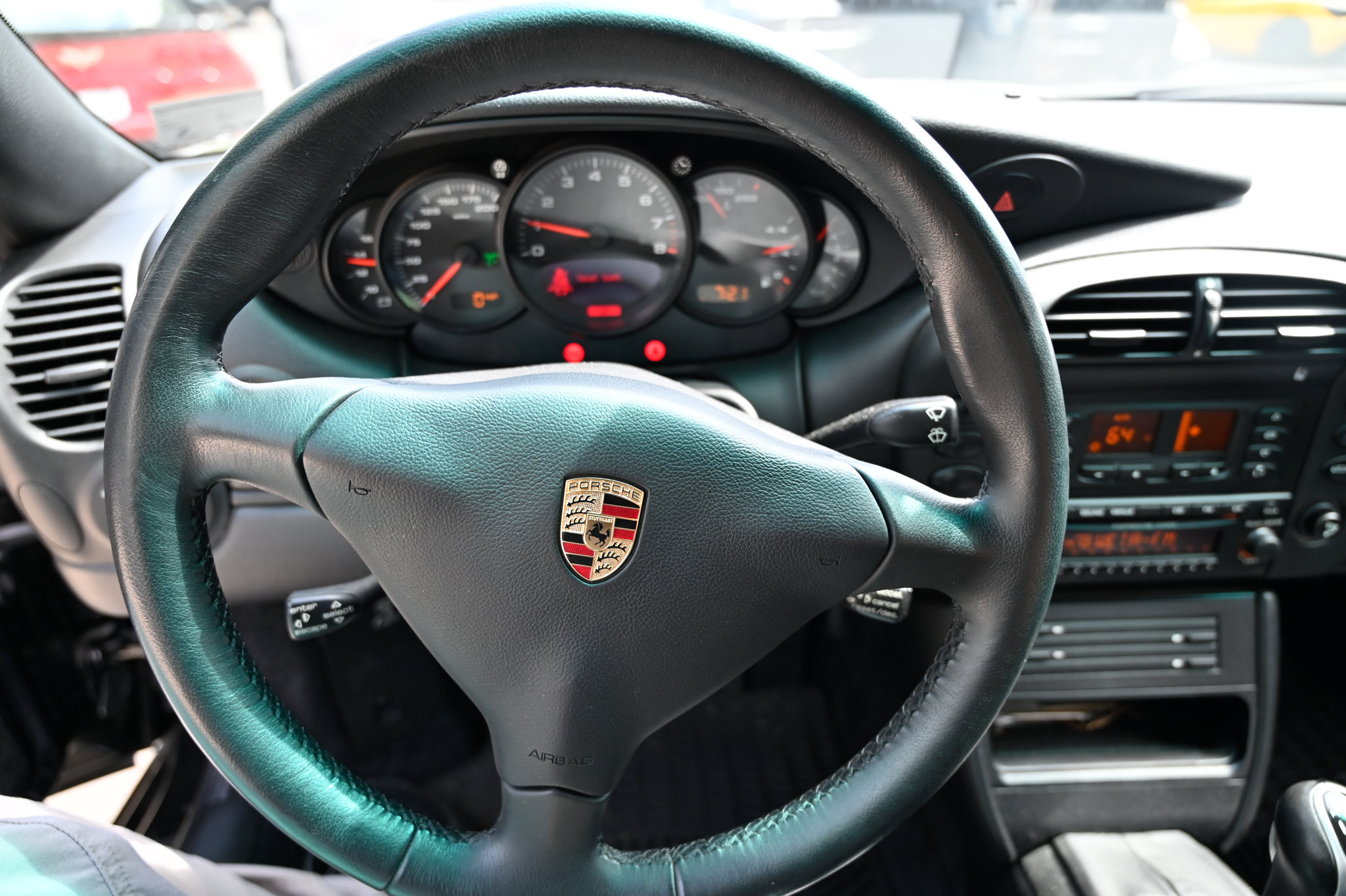 Used 2004 Porsche 911 Carrera RWD image 21