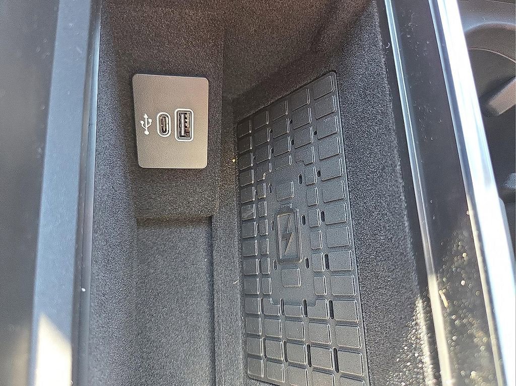 New 2026 Lincoln Navigator Reserve AWD/4WD image 16
