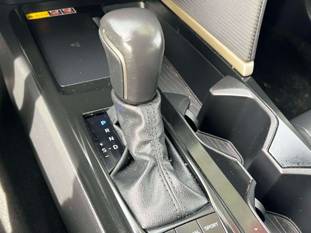 Used 2025 Toyota Camry SE w/ Convenience Package FWD image 26