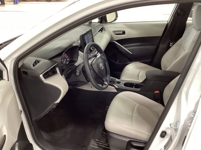 Used 2023 Toyota Corolla Cross L AWD/4WD image 9