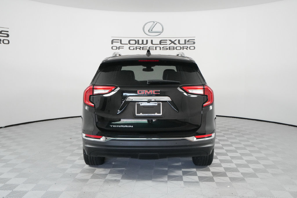 Used 2023 GMC Terrain SLT w/ Infotainment Package II FWD image 6