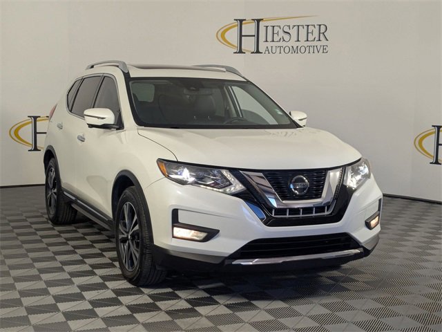 Used 2018 Nissan Rogue SL w/ Premium Package image 2