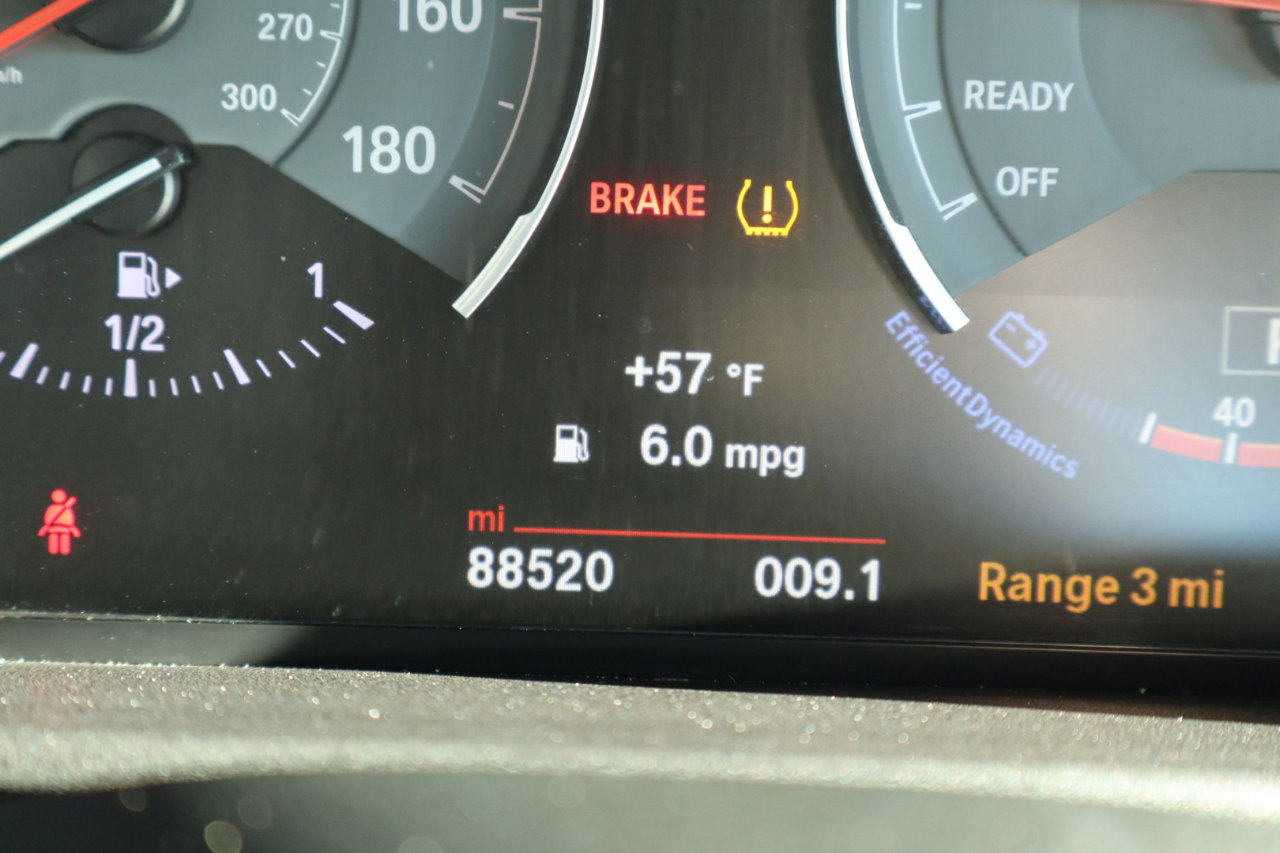 Used 2017 BMW M2 image 19