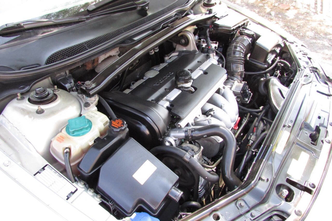 Used 2001 Volvo V70 image 28