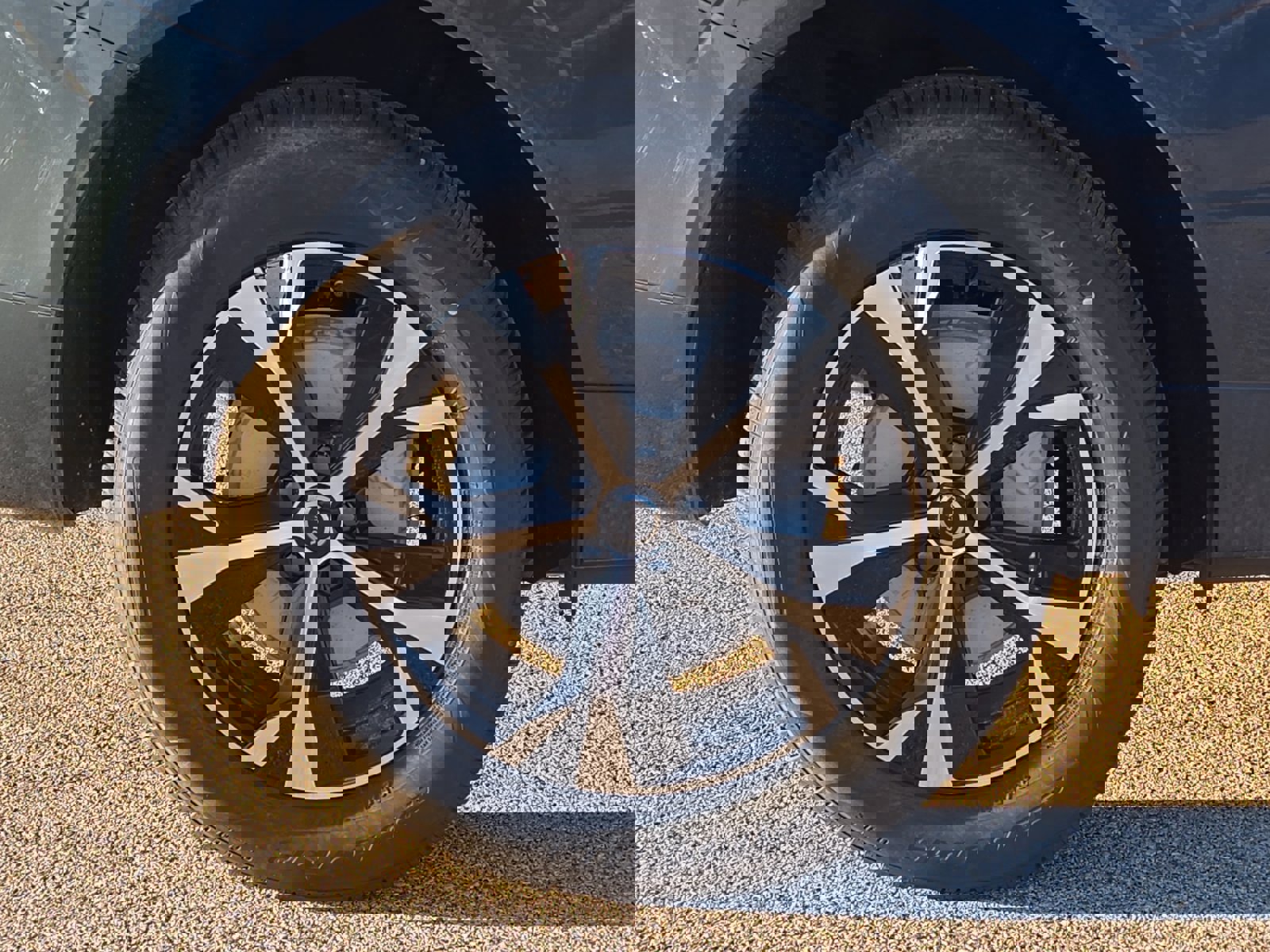 New 2026 Volvo XC60 B5 Core w/ Climate Package image 6