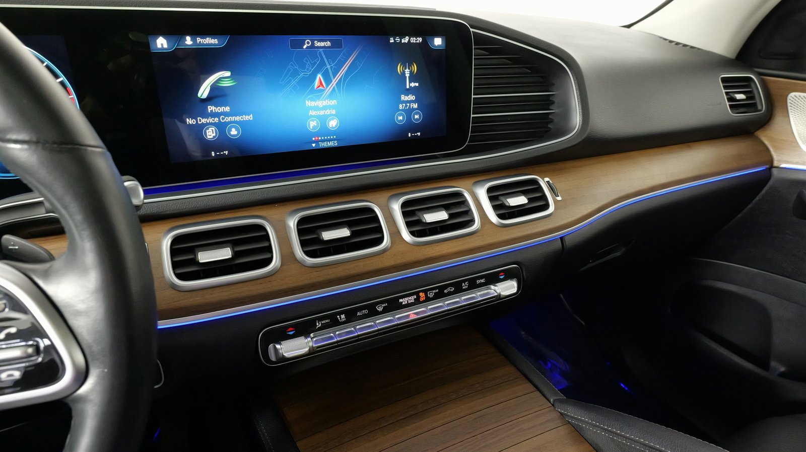 Used 2023 Mercedes-Benz GLE 350 4MATIC image 48