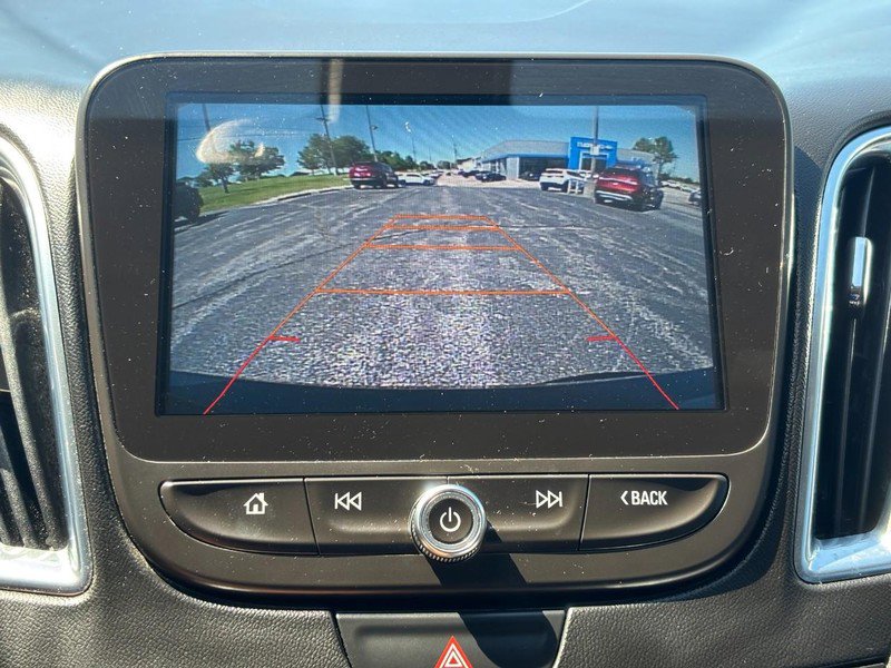 Used 2017 Chevrolet Malibu LT FWD image 21