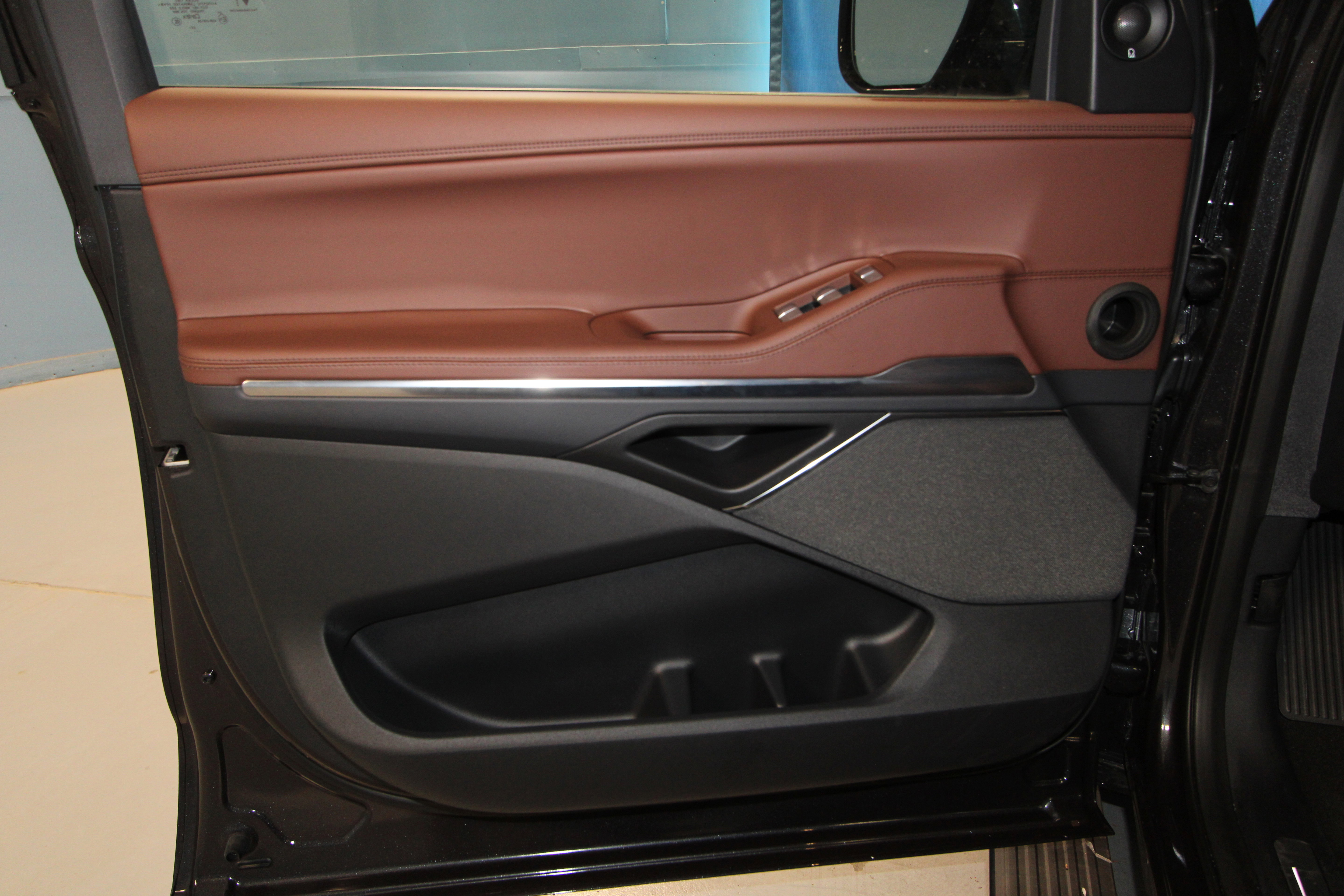 New 2025 Lincoln Navigator Reserve image 4