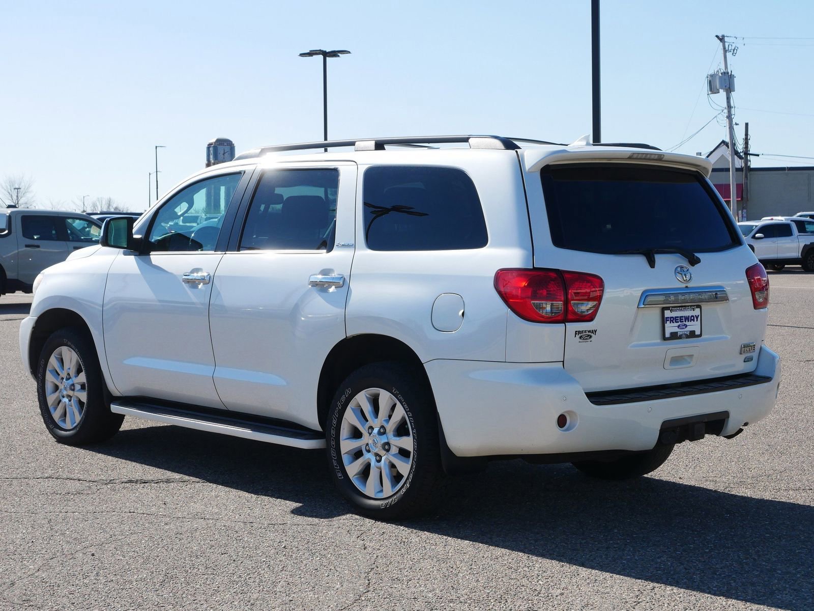 Used 2012 Toyota Sequoia Platinum AWD/4WD image 3