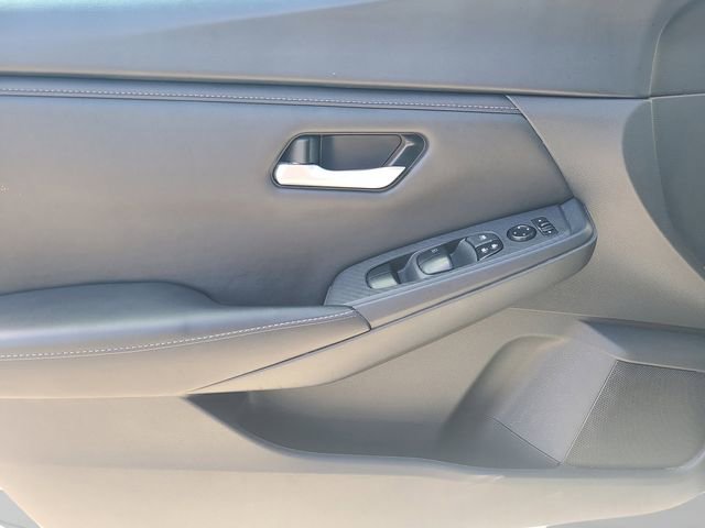 Used 2023 Nissan Sentra SV image 16