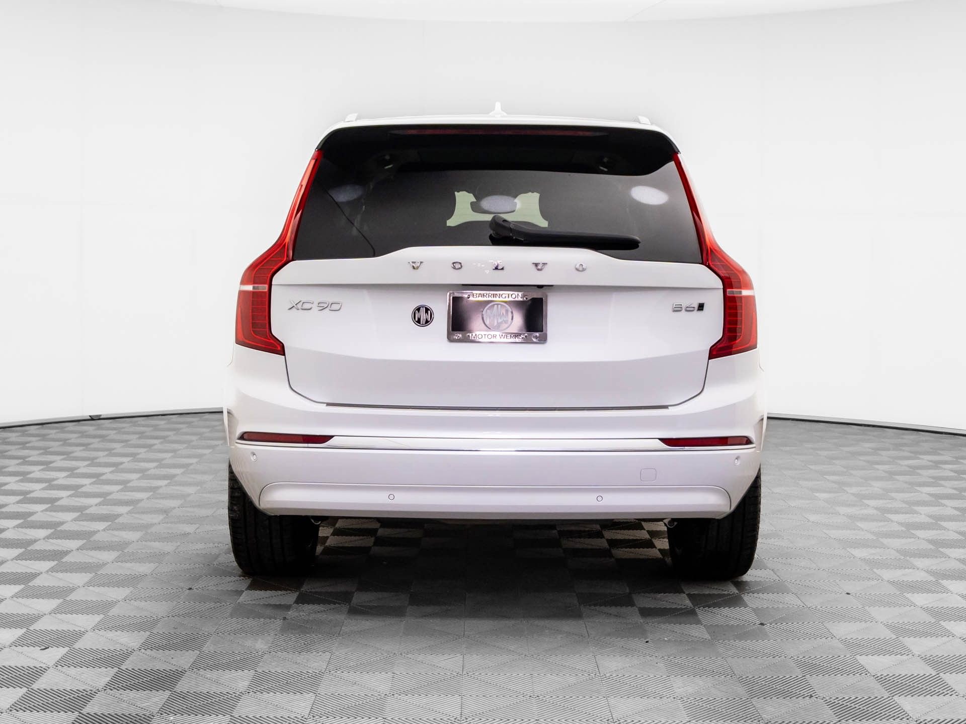 Used 2024 Volvo XC90 B6 Ultimate w/ Protection Package image 5