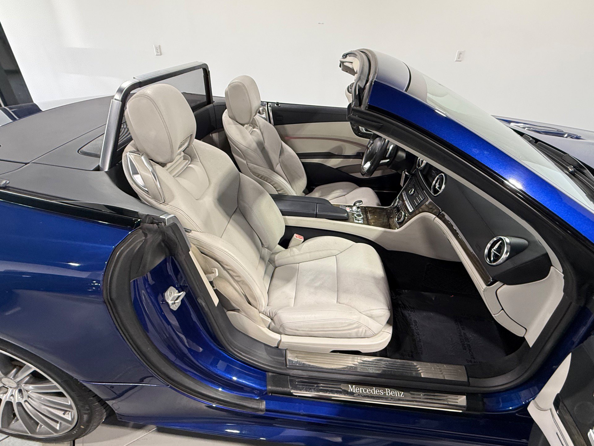Used 2017 Mercedes-Benz SL 450 image 44