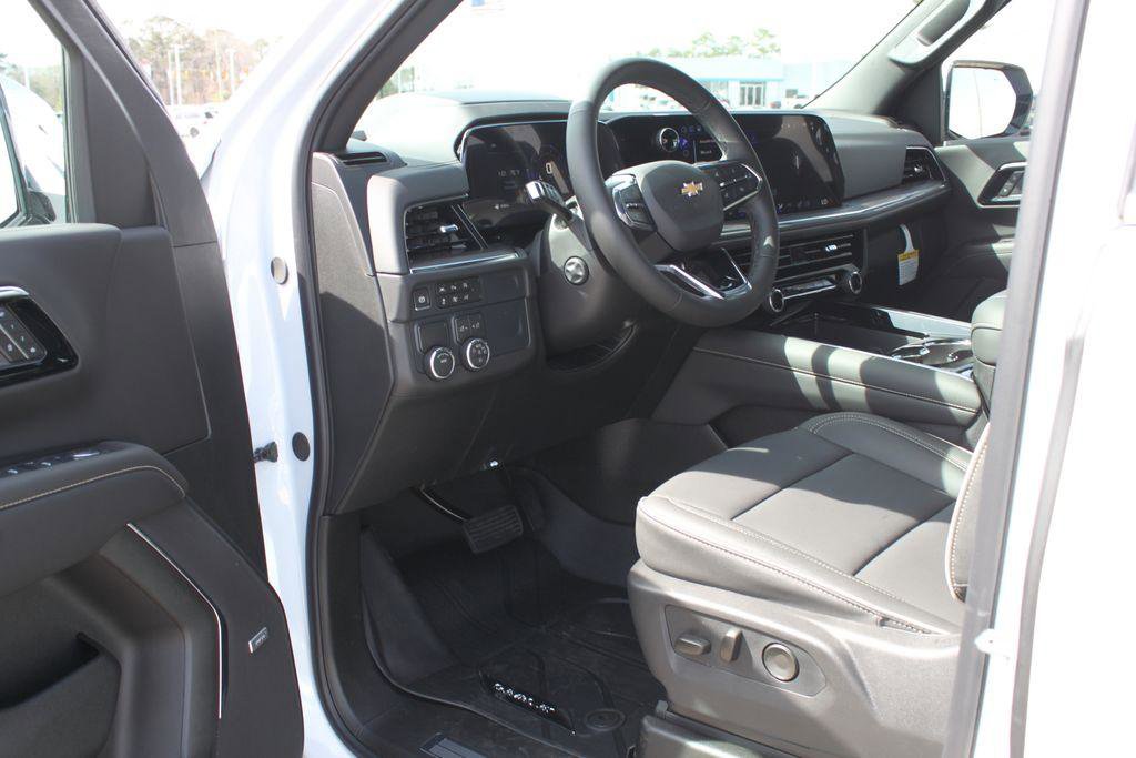 New 2026 Chevrolet Suburban Premier image 11