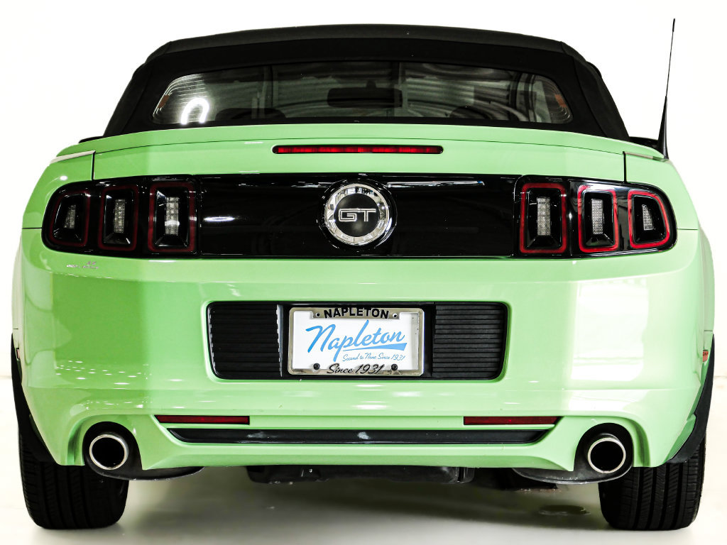 Used 2013 Ford Mustang GT Premium w/ Electronics Pkg RWD image 7