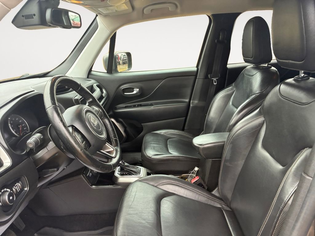 Used 2020 Jeep Renegade Limited AWD/4WD image 9