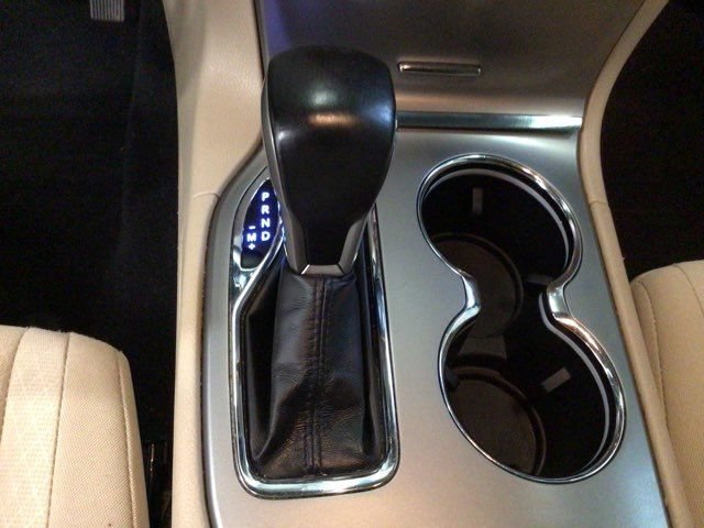 Used 2020 Jeep Grand Cherokee Laredo AWD/4WD image 27